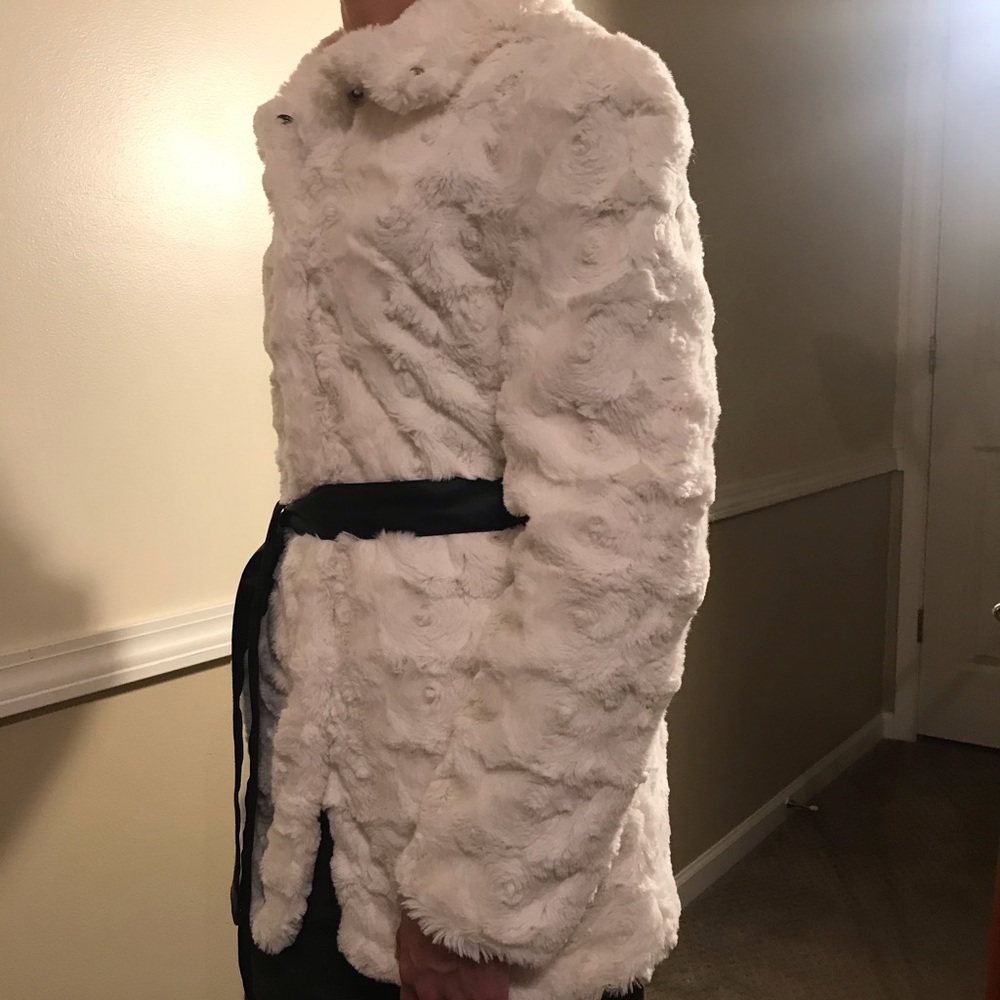 Coat - Picture 6 of 15